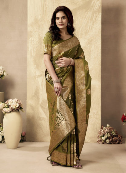 Mehndi Art Silk Beautiful Zari With Tussles & Rich Pallu Saree