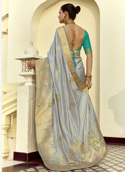 Light Gray Dola Silk And Designer Contrast Blouse Wedding Sarees