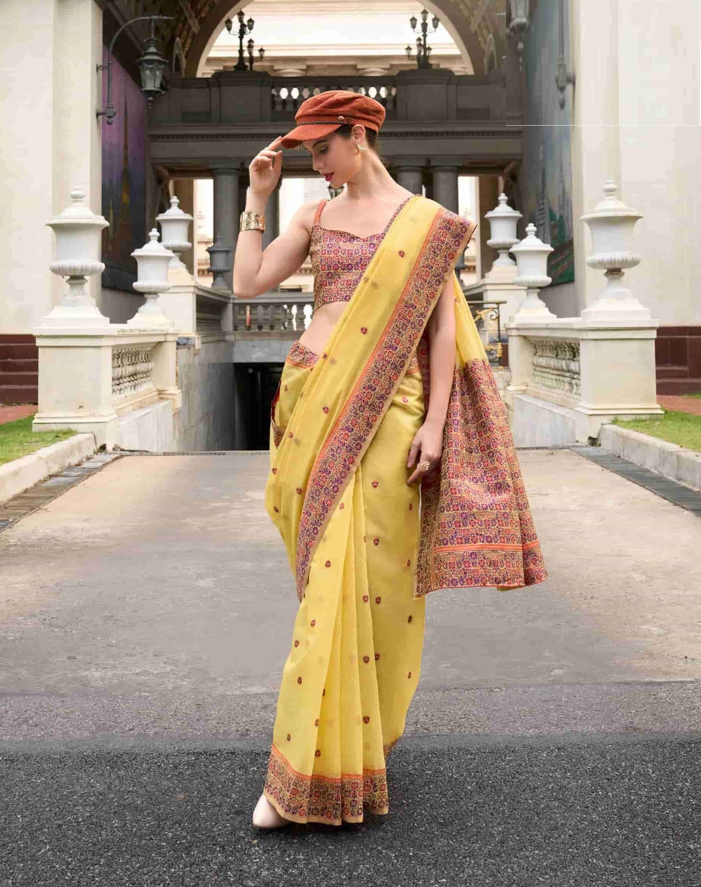Light Yellow Soft Linen Cotton With Weaved Pallu & Blouse Casual Wear Saree