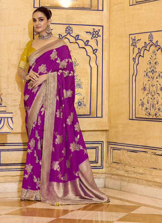 Magenta Crape Silk Weaving With Designer Contrast Blouse Party Wear Saree