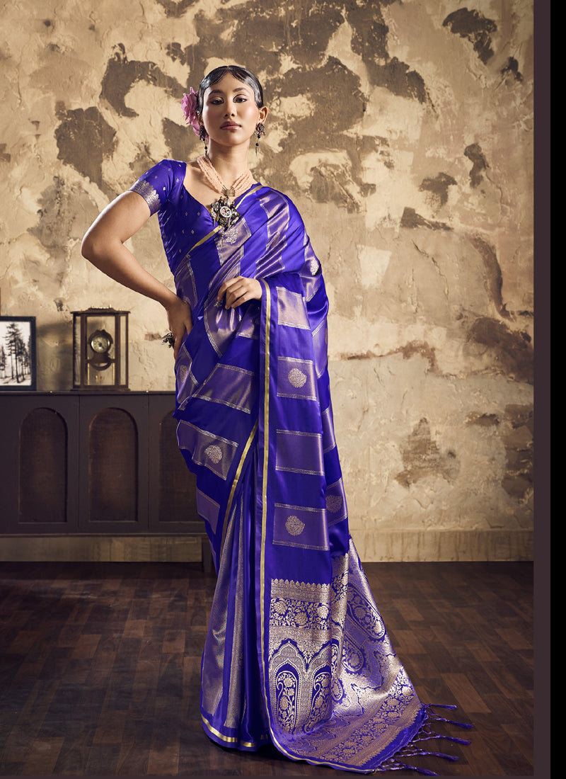 Dual Tone Weaving Saree with Rich Zari Border