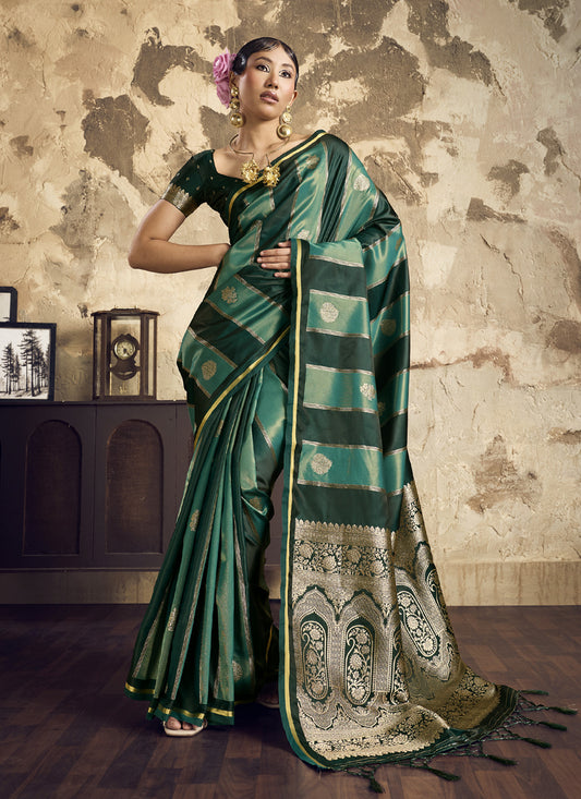 Dual Tone Weaving Saree with Rich Zari Border