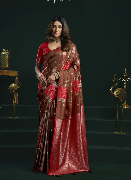 Soft Silk With Fancy Pumpum Saree